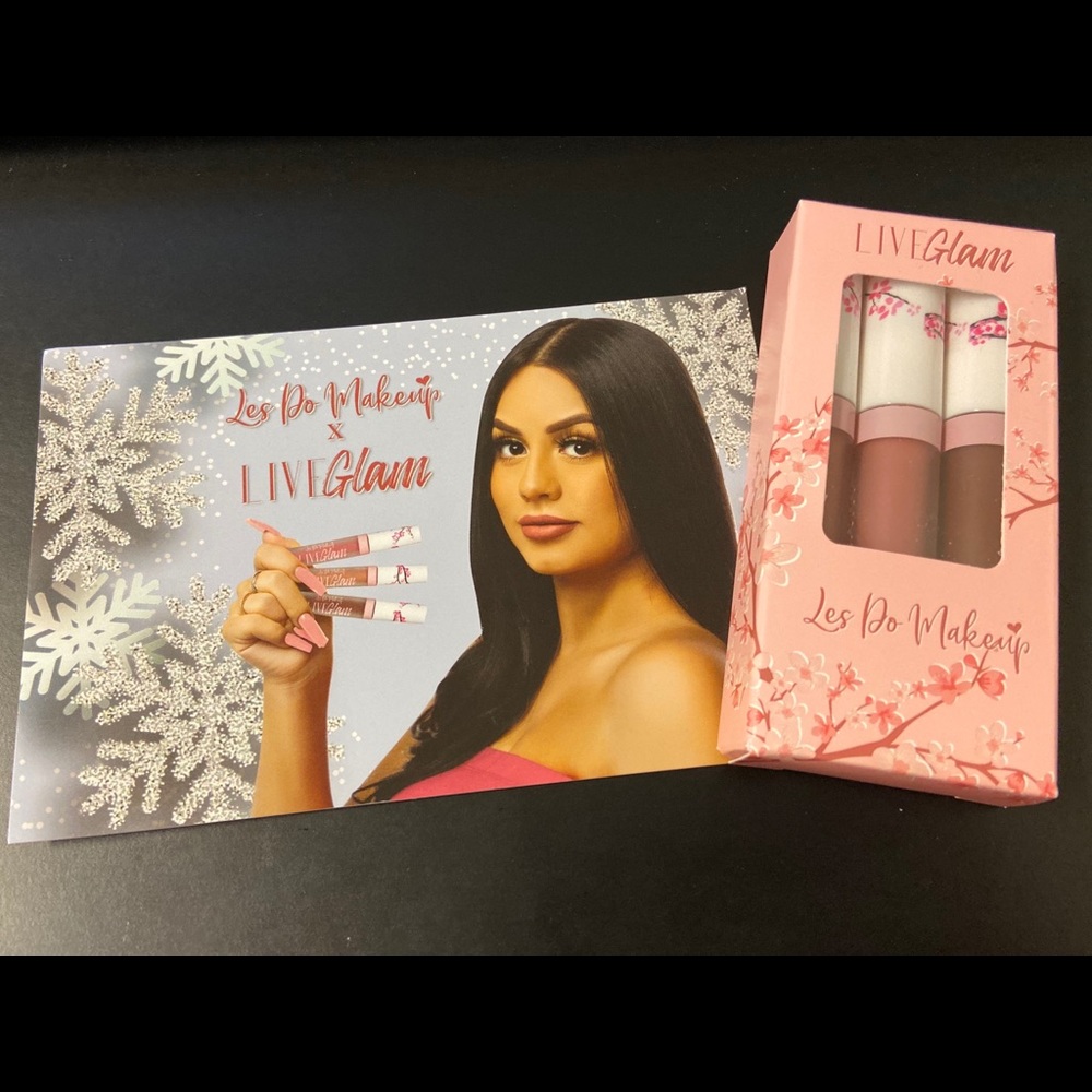 Les Do Makeup x LiveGlam lippies